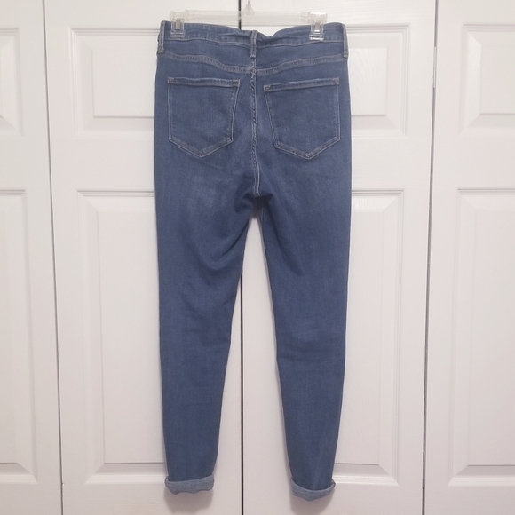 Old Navy Rockstar Super Skinny High Rise Jeans - Picture 2 of 2